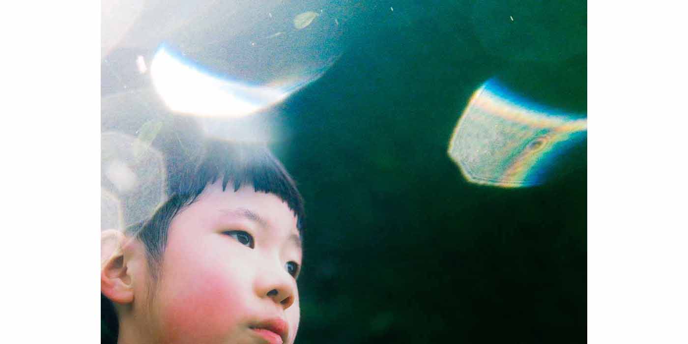 Borderless Kids × Takako Noel 写真展『その視線たちの真ん中に立つと』